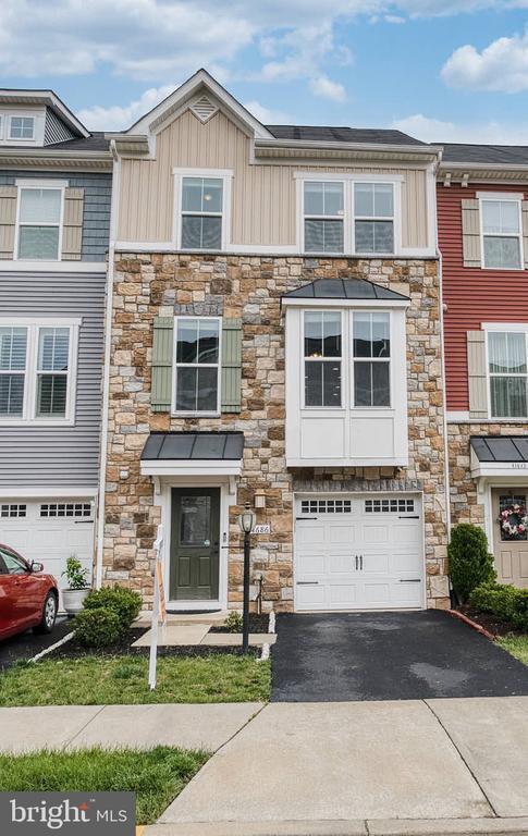 property at 41686 McMonagle Square