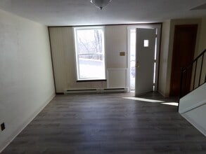 1007 Golfview Ave in State College, PA - Building Photo - Building Photo