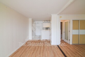 1535 Pensacola St in Honolulu, HI - Foto de edificio - Building Photo