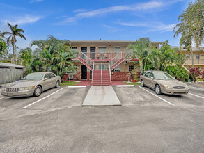 1211 NE 23rd Ave in Pompano Beach, FL - Building Photo - Building Photo