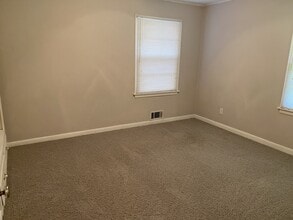 2118 Carlton Way in The Village, OK - Building Photo - Building Photo