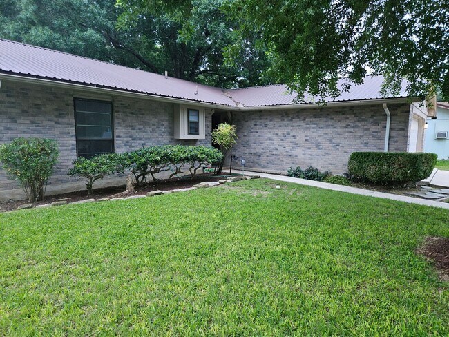 14214 Mesquite Smoke St in San Antonio, TX - Building Photo - Building Photo