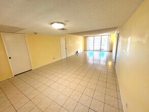 901 Cypress Terrace in Pompano Beach, FL - Building Photo - Building Photo