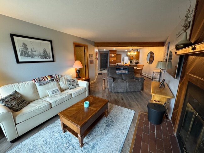 9460 Ryan Gulch Rd, Unit 62 in Silverthorne, CO - Foto de edificio - Building Photo
