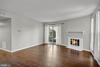 25 S Church Rd in Maple Shade, NJ - Building Photo - Building Photo