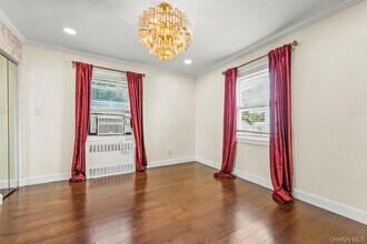 49-20 170th St in Queens, NY - Building Photo - Building Photo
