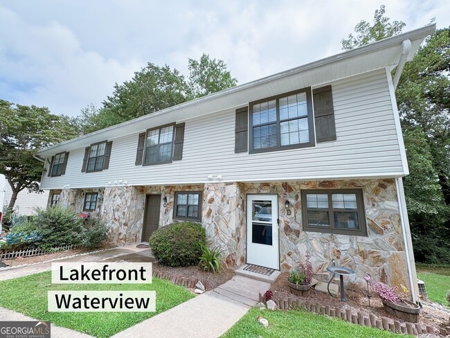property at 2493 Hidden Cove Ct