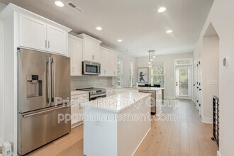 5048 York Park Ln in Charlotte, NC - Building Photo - Building Photo