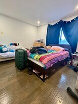 326 Hammond St, Unit 401 in Chestnut Hill, MA - Building Photo