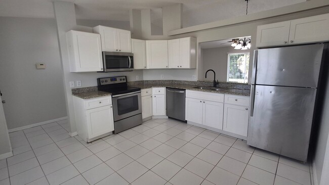 181 SW Twig Ave in Port St. Lucie, FL - Building Photo - Building Photo