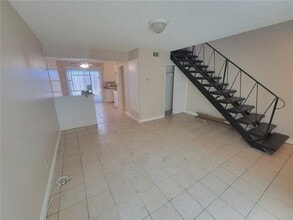 4505 Canoga St, Unit B in Montclair, CA - Building Photo - Building Photo