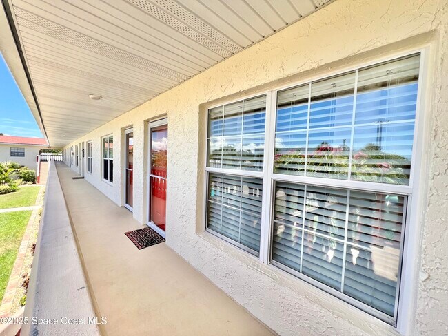 300 Monroe Ave in Cape Canaveral, FL - Building Photo - Building Photo
