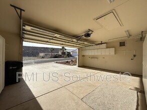 2917 Desert Vista Dr in Bullhead City, AZ - Building Photo - Building Photo