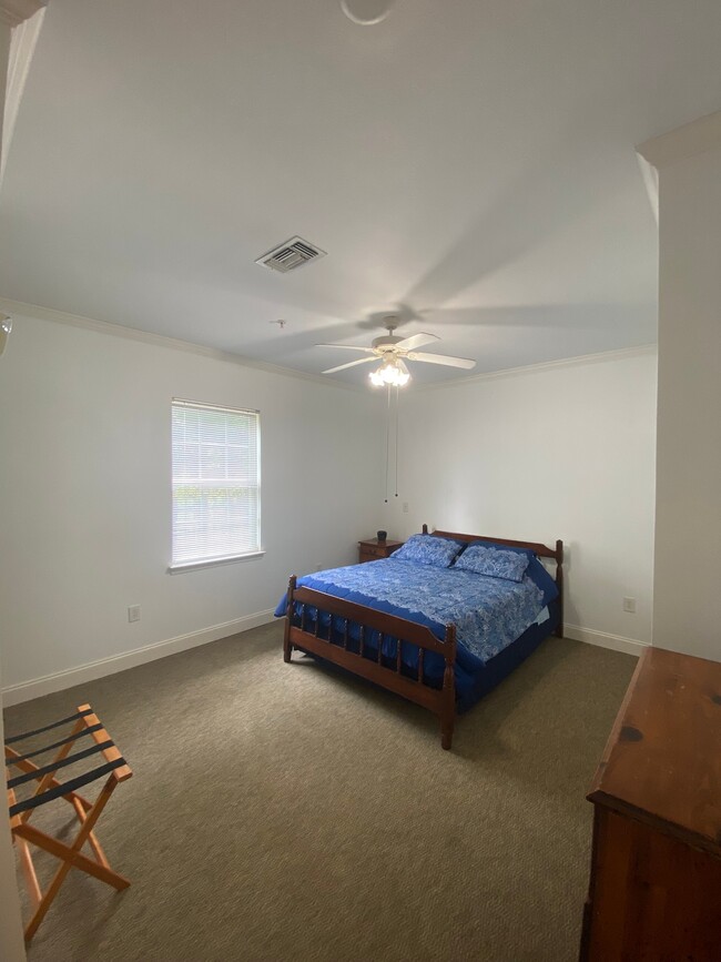 Hillcrest Apartments