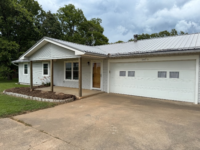 property at 1470 Klenc Rd