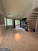 12359 Strong Ct in Fairfax, VA - Building Photo - Building Photo
