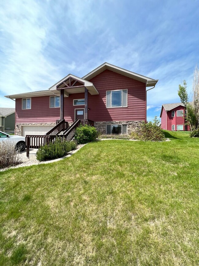 property at 6505 Sahalee Ct