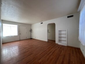 1516 W Hank Ave in Artesia, NM - Building Photo - Building Photo
