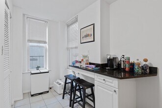 1038 Willow Ave in Hoboken, NJ - Building Photo - Building Photo