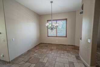 27235 Icy Willow Ln in Santa Clarita, CA - Foto de edificio - Building Photo