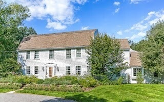 60 Washington St in Sherborn, MA - Building Photo - Building Photo