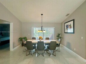 515 NW 106th Ave in Plantation, FL - Building Photo - Building Photo