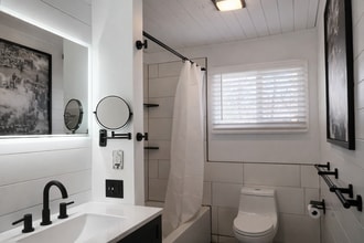 937 Avenue B in Traverse City, MI - Building Photo - Building Photo