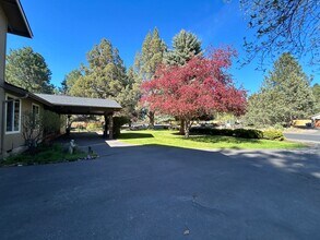 61545 SE Orion Dr in Bend, OR - Building Photo - Building Photo