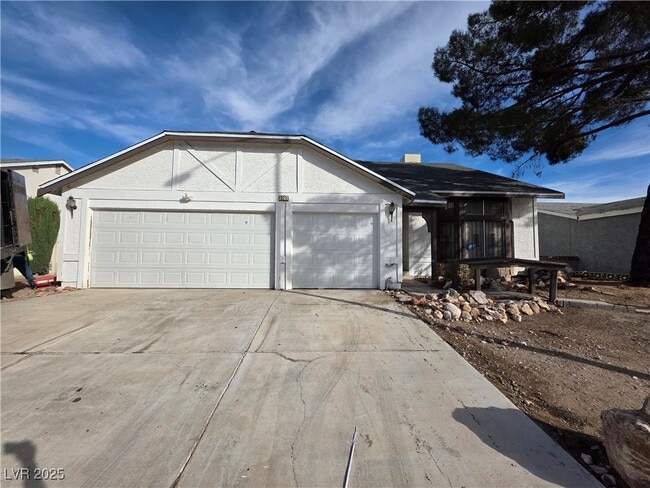 property at 321 S Bent Creek Dr