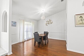 13885 Sheffield St in Wellington, FL - Foto de edificio - Building Photo