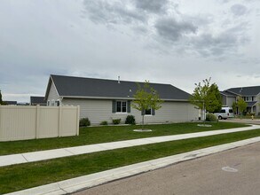 11416 W Colorado River St in Nampa, ID - Building Photo - Building Photo