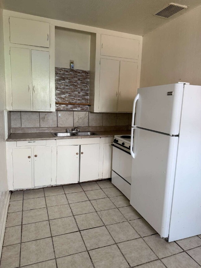 property at 4309 Fredericksburg Rd