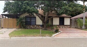 5 Zinnia Ave in McAllen, TX - Building Photo