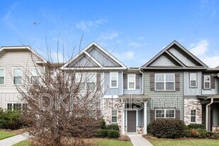 245 Orchard Dr in Covington, GA - Building Photo