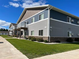 SCS Sturgeon Bay Estates Apartments