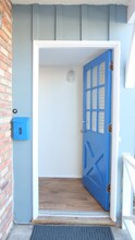 1236 Manhattan Beach Blvd, Unit B in Manhattan Beach, CA - Building Photo - Building Photo