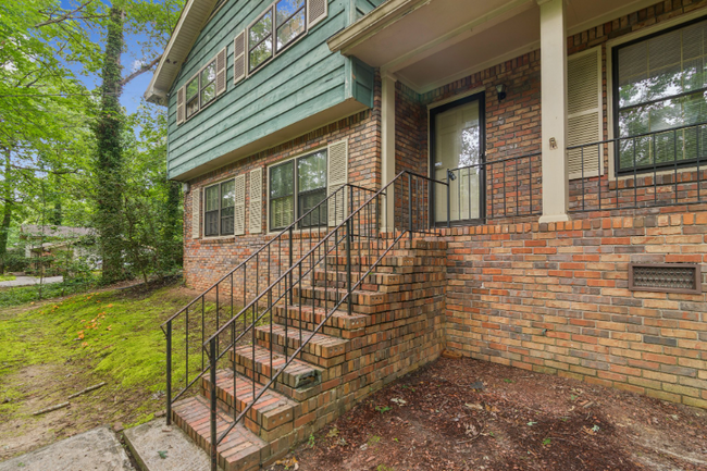 2600 Lantern Ln in College Park, GA - Building Photo - Building Photo