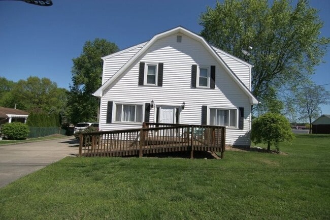 951 Church Ave in Jasper, IN - Building Photo - Building Photo