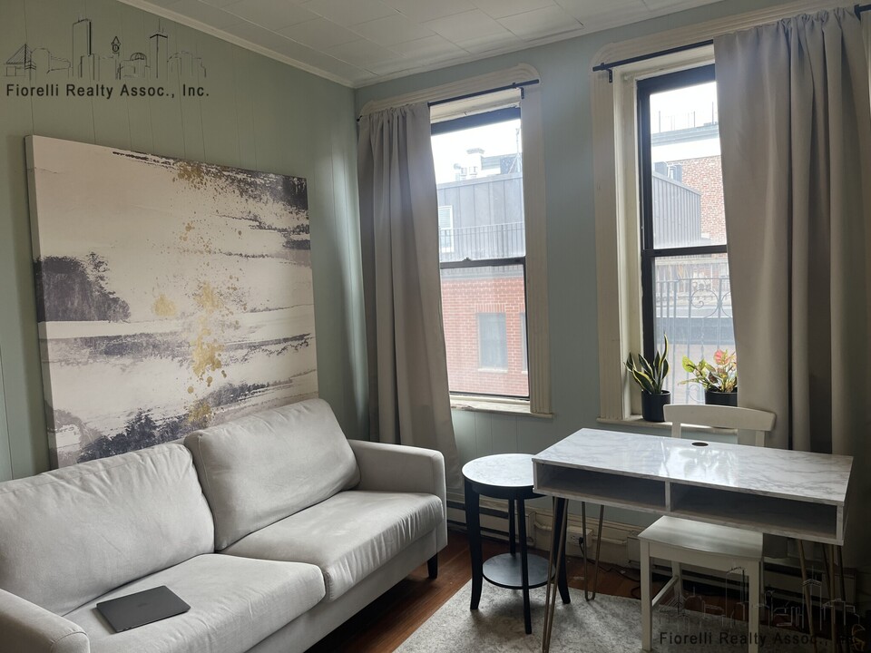 21 Henchman St, Unit 3F in Boston, MA - Building Photo