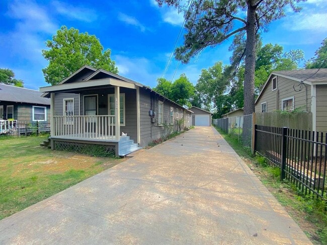 property at 132 Grothe Ln
