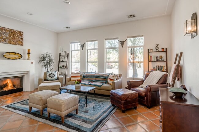 52030 Avenida Villa in La Quinta, CA - Foto de edificio - Building Photo