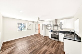 3300 Wisconsin Ave in South Gate, CA - Building Photo - Building Photo