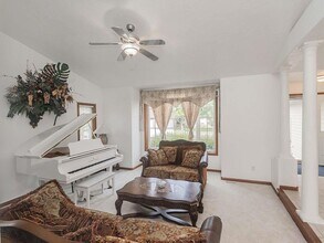 809 S Outlook Dr in Sioux Falls, SD - Building Photo - Building Photo