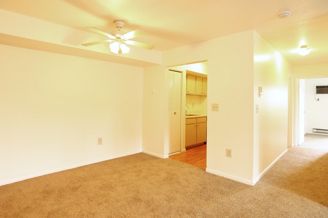 Highland Club Apartments in Watervliet, NY - Building Photo - Interior Photo