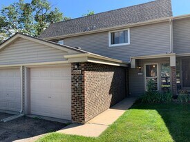1638 Centaur Cir in Lafayette, CO - Building Photo