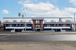 CitiZen Beach Collection on Manhattan in Redondo Beach, CA - Building Photo
