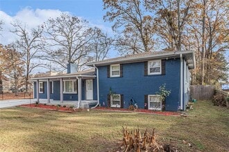 187 Hamilton E Holmes Dr NW in Atlanta, GA - Building Photo - Building Photo