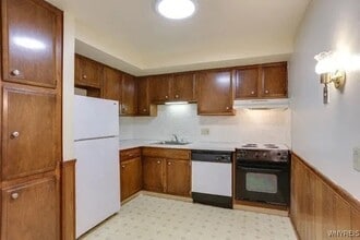 60- 144-144 Sundridge Dr in Amherst, NY - Building Photo - Building Photo