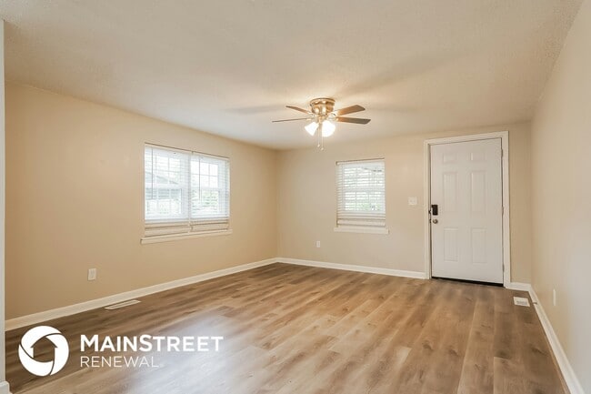 2112 Headrick Rd in Bessemer, AL - Building Photo - Building Photo