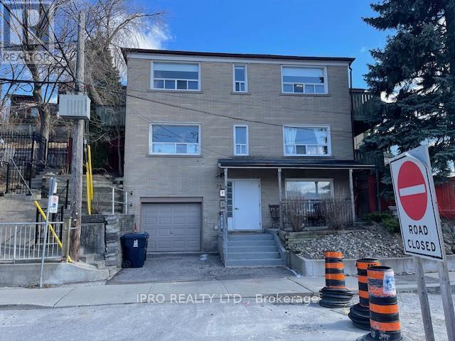 75 Dunraven Dr